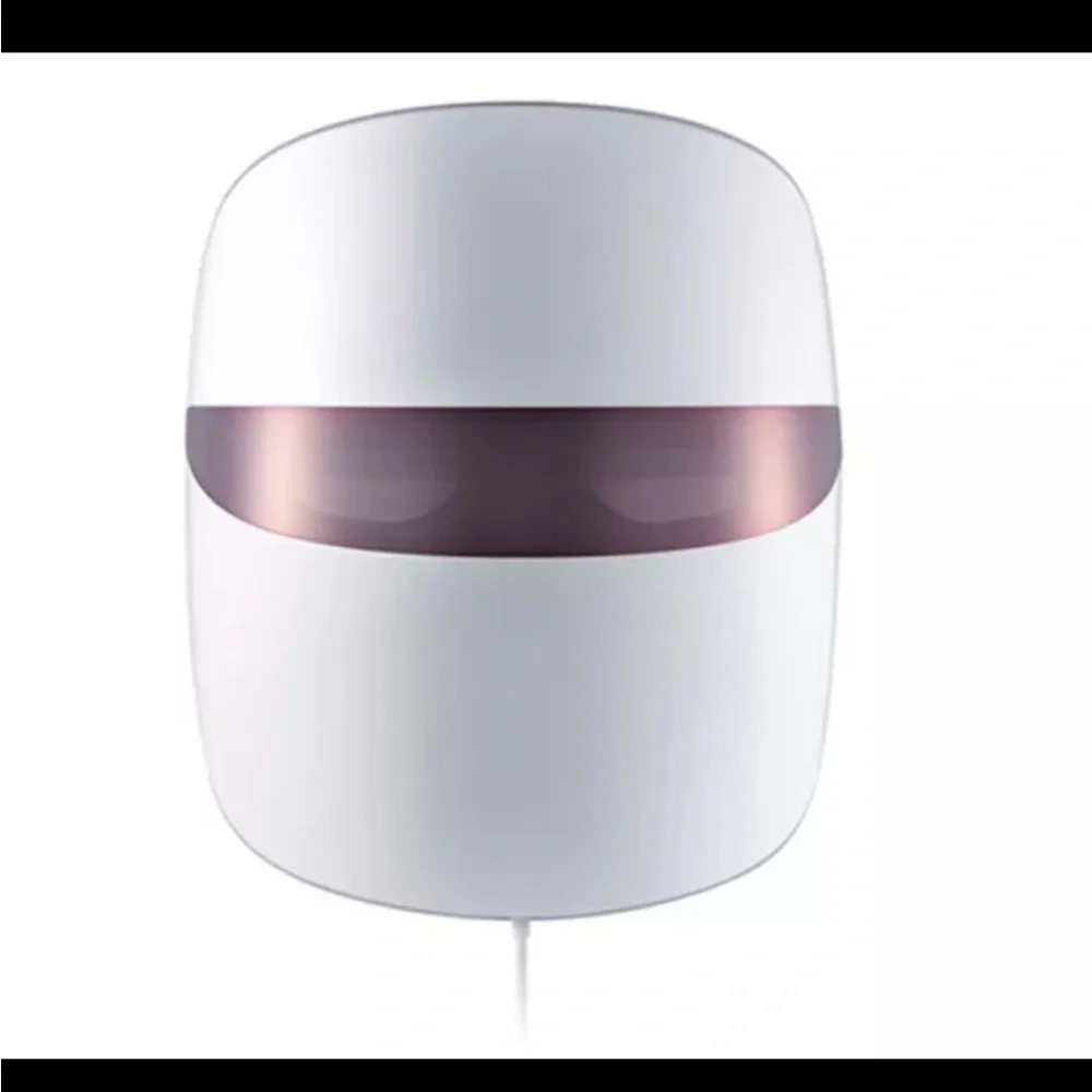 LG Pra.L VR Headset in White and Pink